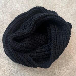 Banana Republic Black Knit Infinity Scarf
